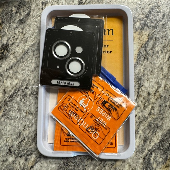 Camera Lens Protector for iPhone 14 & iPhone 14 Max - Picture 1 of 3